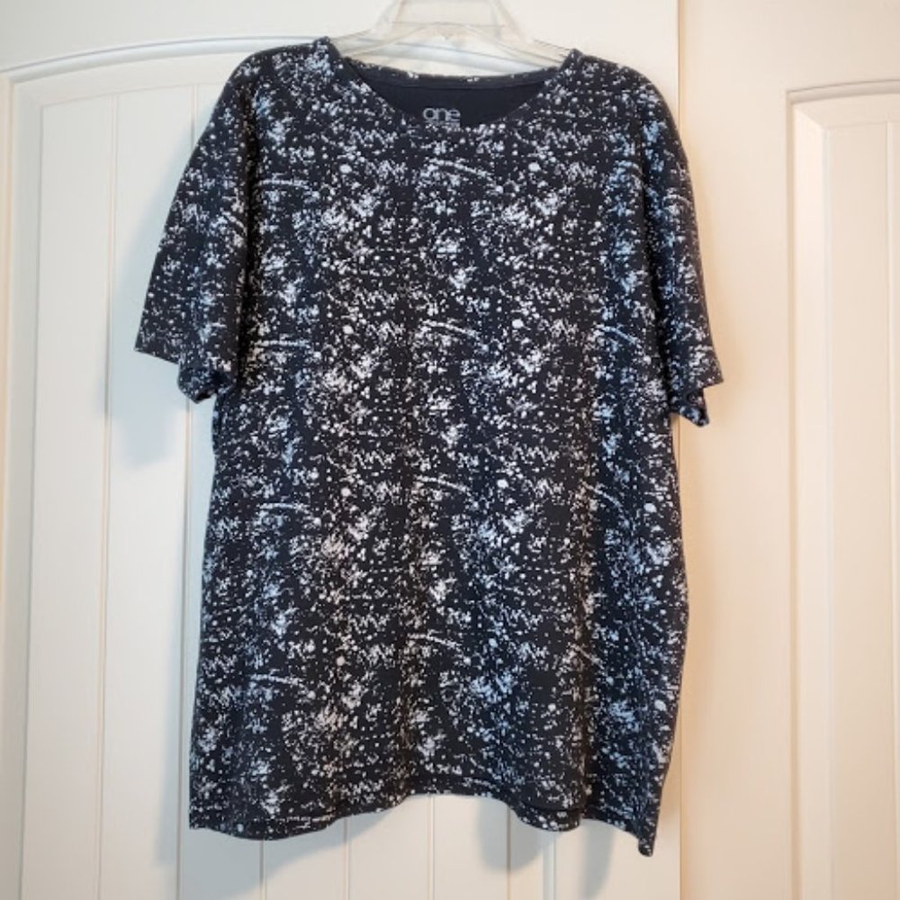 White and Black Design Short Sleeve Shirt